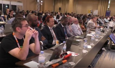 Ibikorwaremezo, ibikoresho bidahagije mu ikoreshwa rya internet nibimwe mu bikigoye Abanyafurika