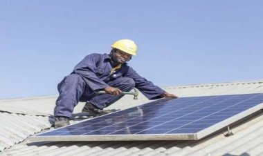 Abakoresha ingufu zikomoka ku mirasire y’izuba barashima kuba nta bibazo zishobora kubateza.