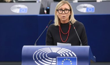 Assistants d'eurodéputés: une élue italienne de la Ligue visée par une enquête