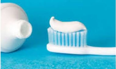 Ababyeyi barasabwa kureka kwitwaza ikiguzi cy’umuti w’amenyo.