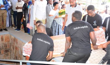 Nyarugenge: Hashyinguwe mu cyubahiro imibiri 20 y'abazize Jenoside yabonetse mu mirenge itandukanye