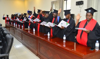 Abasoje kaminuza bize ubuvuzi bw'amatungo barahiriye kwinjira mu rugaga RCVD