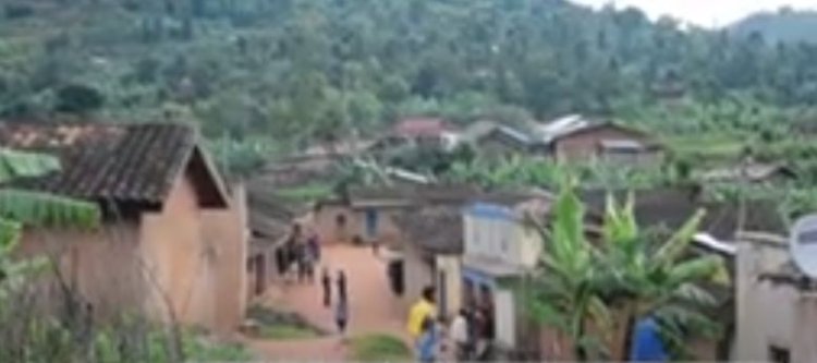 Nyaruguru : Bahawe umuyoboro w'amazi  baheruka kuwuvomaho ugitahwa