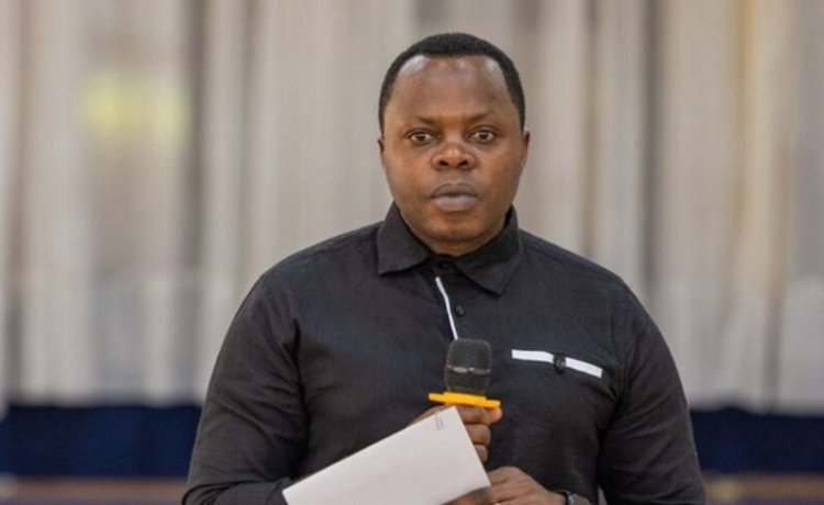 Les jeunes ayant abandonné l'école secondaire devraient être aidés à terminer leurs études et à acquérir des compétences professionnelles