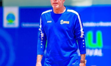 Rayon Sports yahagaritse Robertinho na Mazimpaka André mu nshingano z'ubutoza