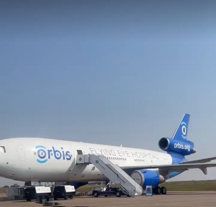 U Rwanda rwakiriye indege yifashishwa mu buvuzi bw'amaso