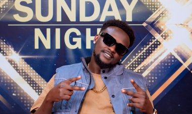 Amabanga mutamenye ku ukuboko kwa Munyakazi sadate mu ndirimbo “kundunduro” ya Social Mula.