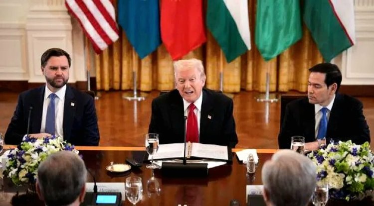 Trump yatangaje ko Iran yasabye ko gukurirwaho ibihano kubera gahunda ya Nikeleyeri