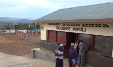 Nyagatare : Abacuruza inyama mu isoko rya Mimuli barasaba ko inzu yabo yakubakwa neza