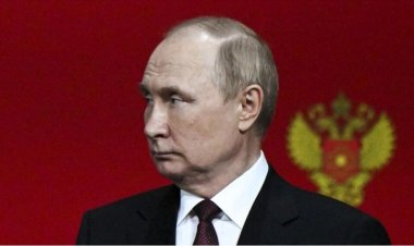 Perezida Putin yasuye ikiraro gihuza Crimea n’Uburusiya