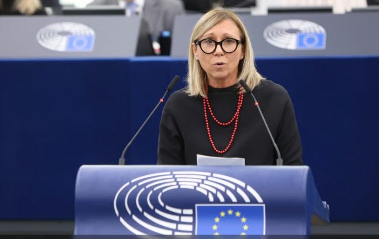 Assistants d'eurodéputés: une élue italienne de la Ligue visée par une enquête