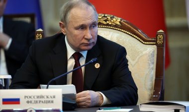 Vladimir Putin  yashinje inzego z’iperereza z’iburengerazuba kugira uruhare mu bikorwa by’iterabwoba mu Burusiya.