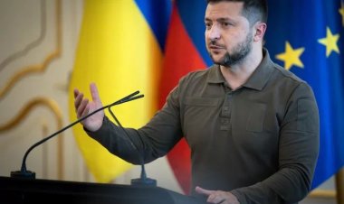 Perezida wa Ukraine yamaganye ibyo kudafata icyemezo kwa NATO biitera imbaraga Uburusiya.