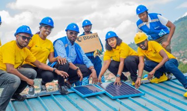 MTN yahaye umuriro ukomoka ku mirasire y'izuba urwunge rw'amashuri rwa Agateko