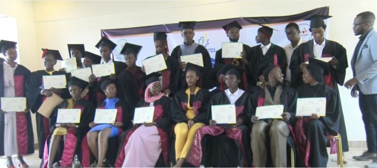 Urubyiruko rwize imyuga rurasabwa kwihangira imirimo rudategereje akazi