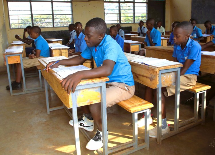 Hagiye gutangizwa gahunda yo kongerera ubumenyi mu biruhuko abanyeshuri badatsinda neza