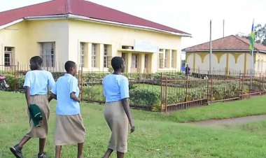 Huye: Ntibafite aho bidagadurira, ibibuga ku mashuri byatewemo ubusitani