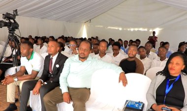 Hari abanyeshuri baganirijwe ku mahitamo akwiye ku murimo