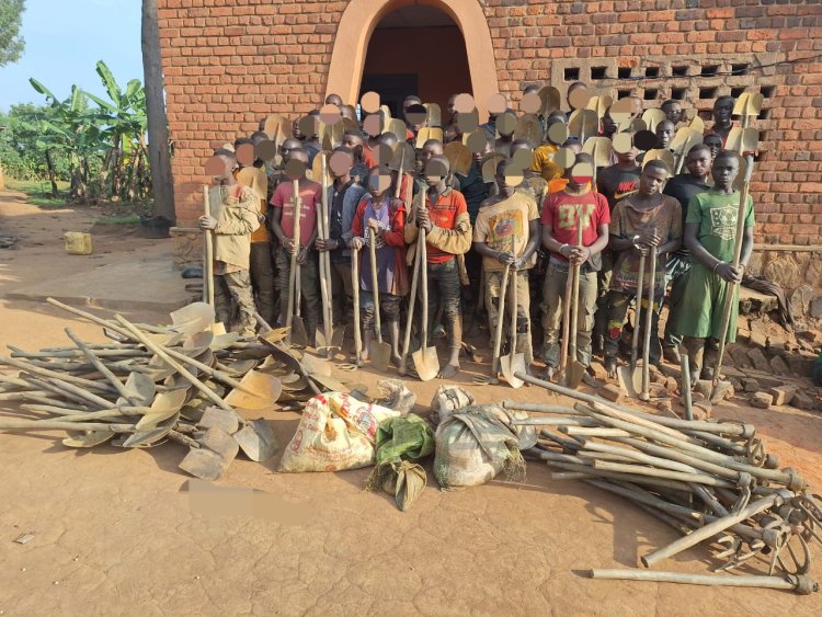 68 bafatiwe mucyuho bacukura amabuye y'agaciro binyuranije n'amategeko