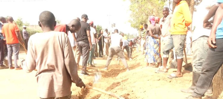 Barasaba ko umuhanda ugera ku kibuga cy'indege cya Bugesera wakorwa ku buryo burambye