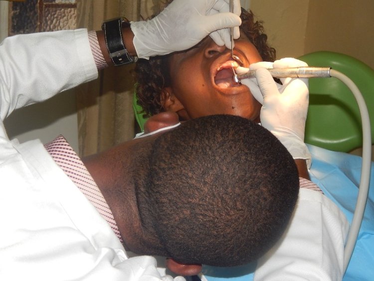 Uburwayi bwo mu kanwa bugira ingaruka ku buzima bwo mu mutwe