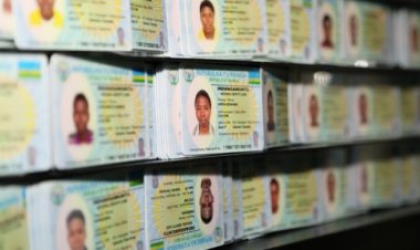 Hari abaturage batazi inzira yo kunyuramo bahinduza ifoto iri ku ndangamuntu, NIDA hari icyo ibivugaho