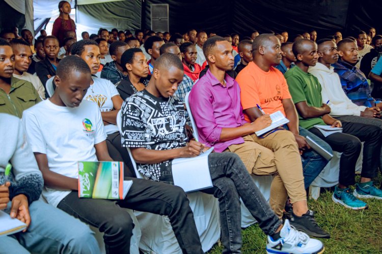 Kayonza: Urubyiruko ruranenga bagenzi barwo bakoresha nabi imbuga nkoranyambaga