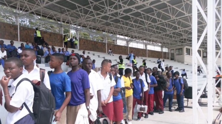 MINEDUC irasaba ababyeyi kohereza abanyeshuri ku gihe cyagenwe