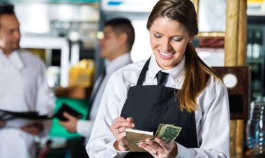 Abakora mu mirimo itandukanye ntibavuga rumwe ku gutanga cyangwa kwakira agashimwe (tip)