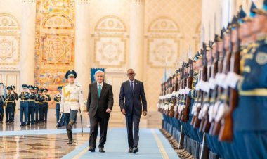 Perezida Paul Kagame yakiriwe mu cyubahiro muri Repubulika ya Kazakhstan (Amafoto)