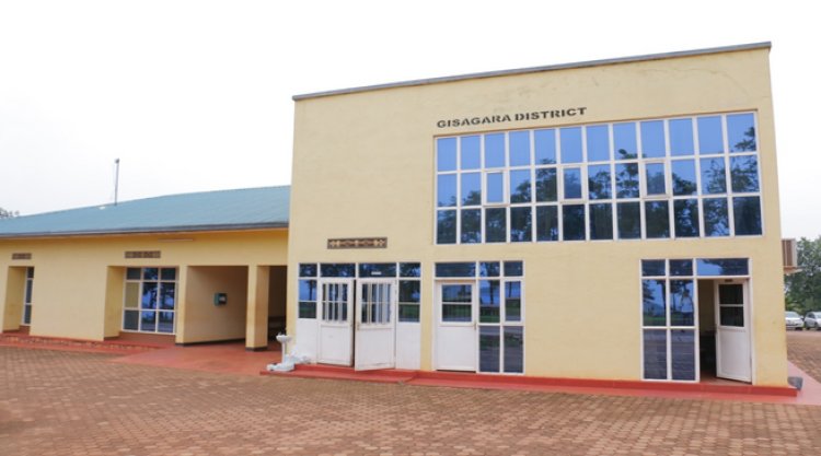 Gisagara: Bahatirwa kugaragaza ko bifashije kandi bakennye