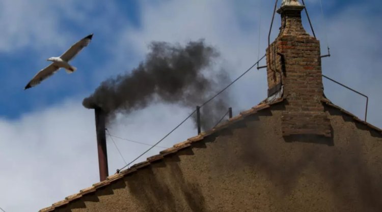 Gutora Papa mushya bikomeje kuba ingorabahizi, umwotsi w'umukara wongeye kugaragara