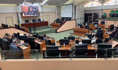 Inteko Rusange ya Sena iri kugezwaho  raporo ku gikorwa cyo kugenzura ibikorwa mu korohereza abaturage kubona ibicanwa