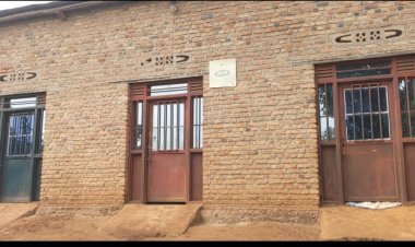 Rwamagana:  Barasabira ubutabera umusore w'imyaka 23 wiciwe urw'agashinyaguro aho acururiza