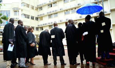 Umushinjacyaha yabujijwe kugenzura gereza iteye rubanda impungenge