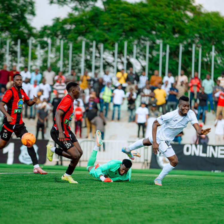 Gasogi United yigishijwe itandukaniro ryo mu kibuga no hanze y'ikibuga