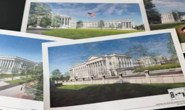 Perezida Trump yahagaritswe kubaka salle de bal muri White House