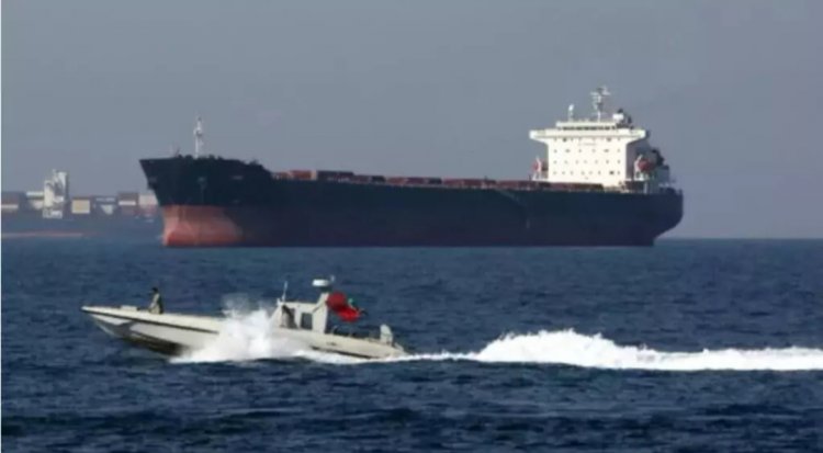 Iran mu mugambi wo gufunga inyanja itukura mu gihe Amerika yakomeza gufunga ibyambu byayo