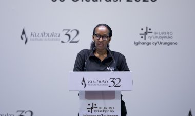 “Hari abagiye badusangiza ubuhamya, ukumva ukuntu imiryango yabo igikomeye kuri ya ngengabitekerezo twita iyo ku ishyiga.” Madamu Jeannette Kagame